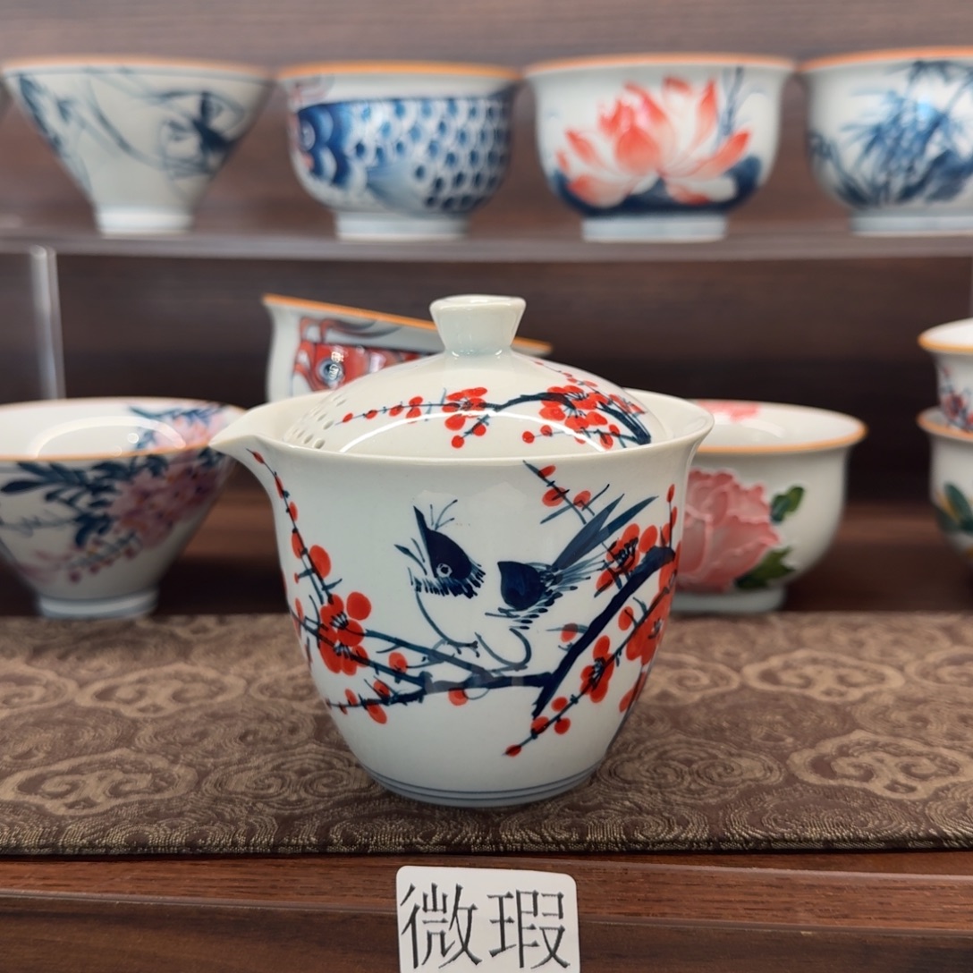 釉下手绘茶具微瑕