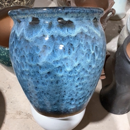 紫砂花盆口27高30羽毛色