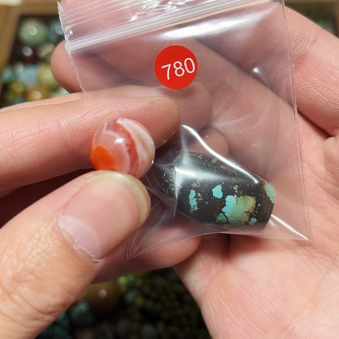 奇***妙南红玛瑙未镶嵌珠宝奇石