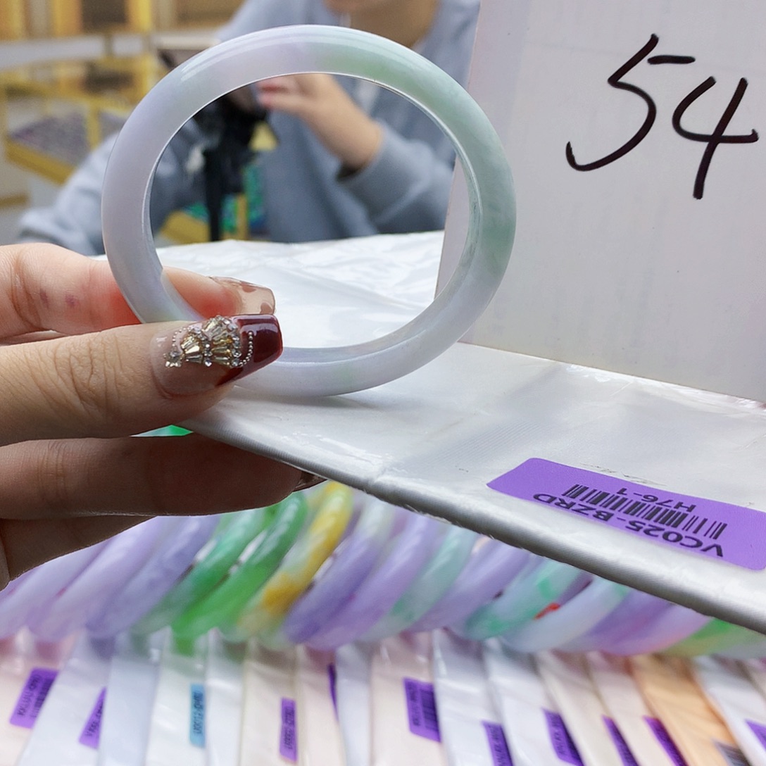 翡翠未镶嵌手镯jnnn