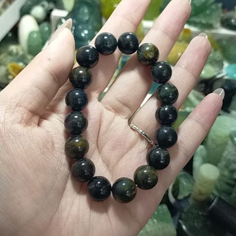 岫玉未镶嵌岫玉手串