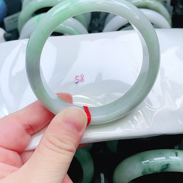 翡翠未镶嵌手镯318