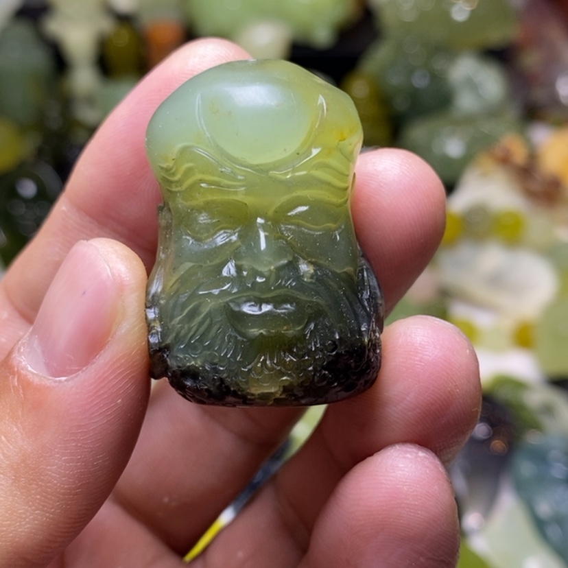 【闪购商品】蛇纹石玉未镶嵌颈饰