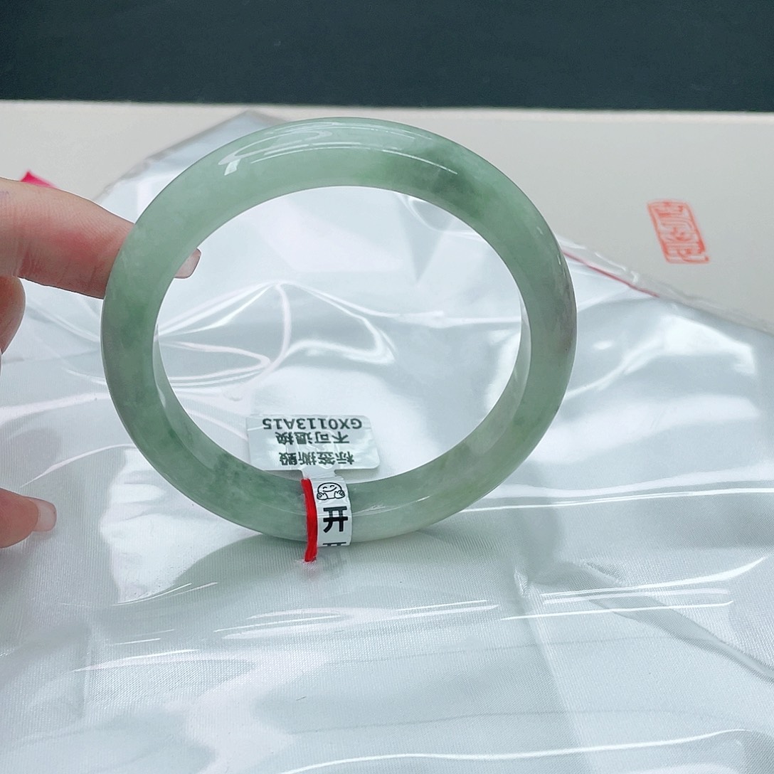 翡翠手镯未镶嵌正60.5