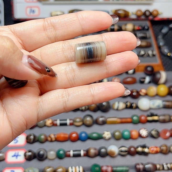 未镶嵌玛瑙/玉髓珠宝半成品I****赫