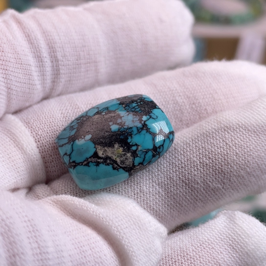 m***y绿松石未镶嵌珠宝奇石