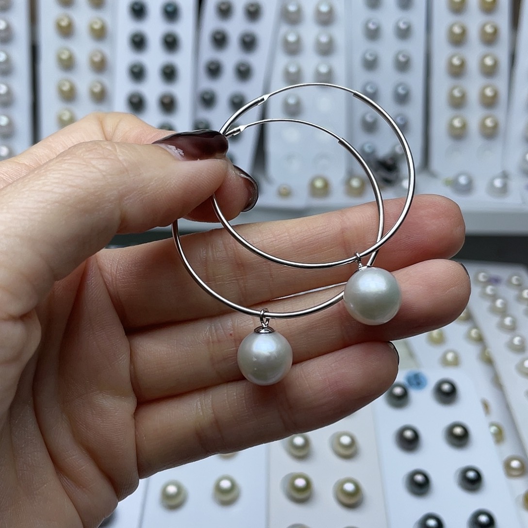 恋***止银S925镶嵌淡水珍珠耳饰