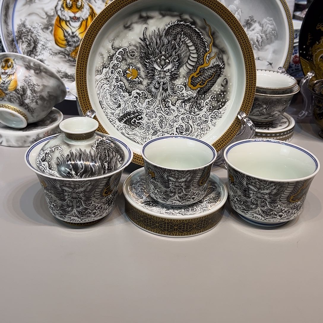 景德镇陶瓷艺术品