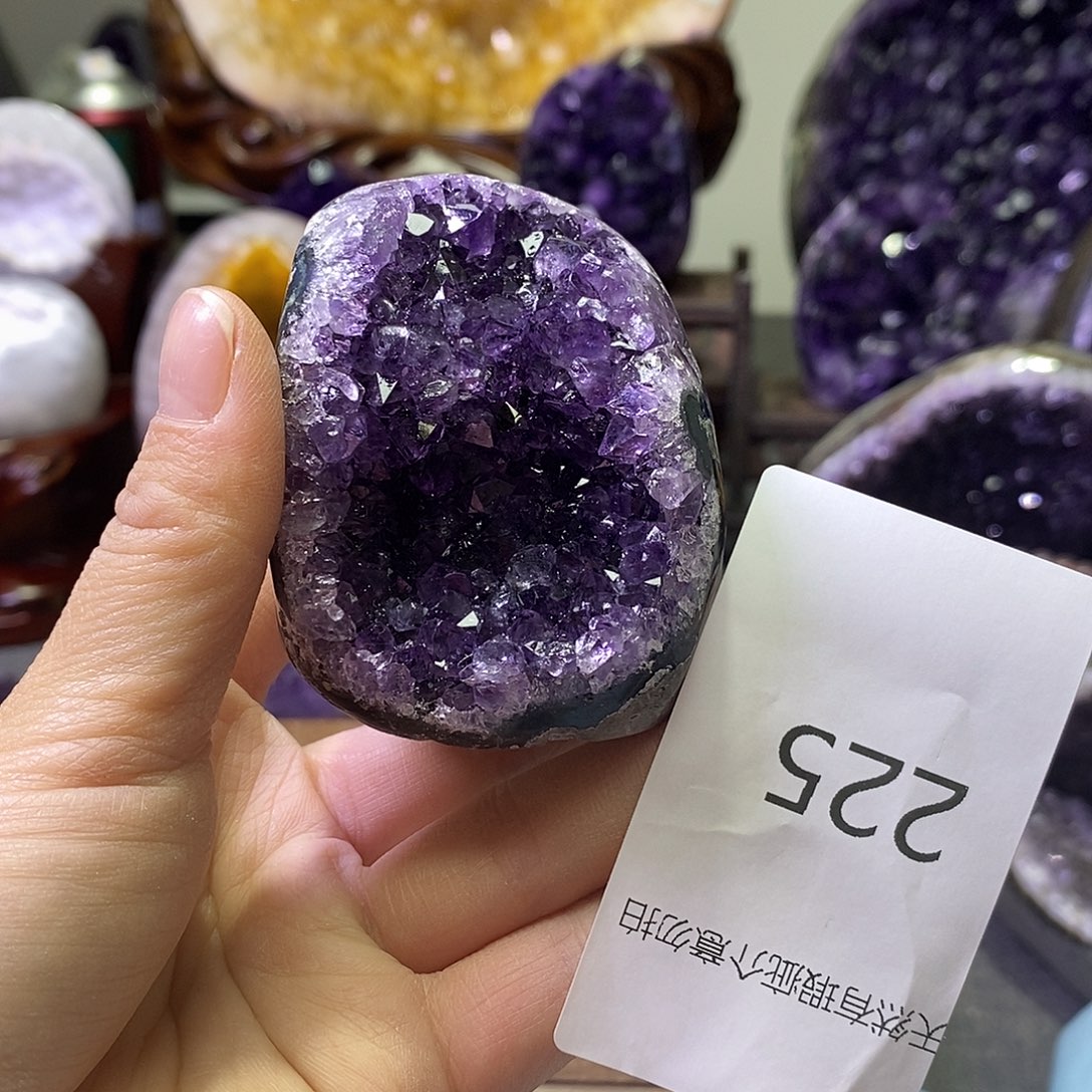 珠宝半成品未镶嵌紫晶