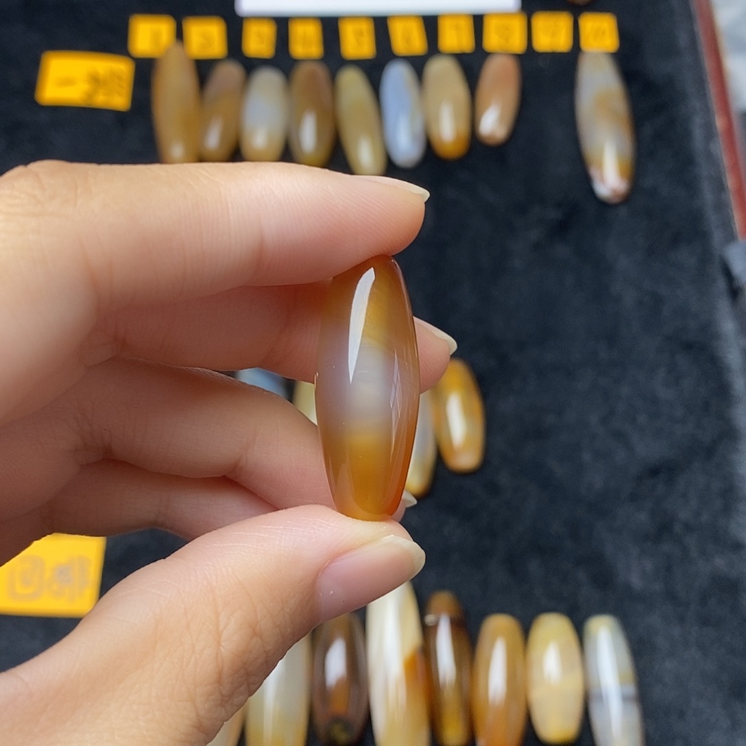 初***心未镶嵌颈饰玛瑙/玉髓
