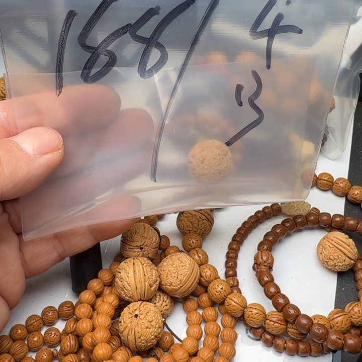 ****。吊坠文玩核桃手工雕刻福利福利