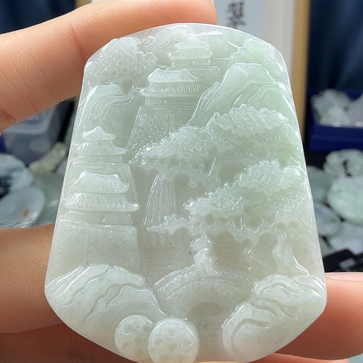 翡翠未镶嵌颈饰翡翠