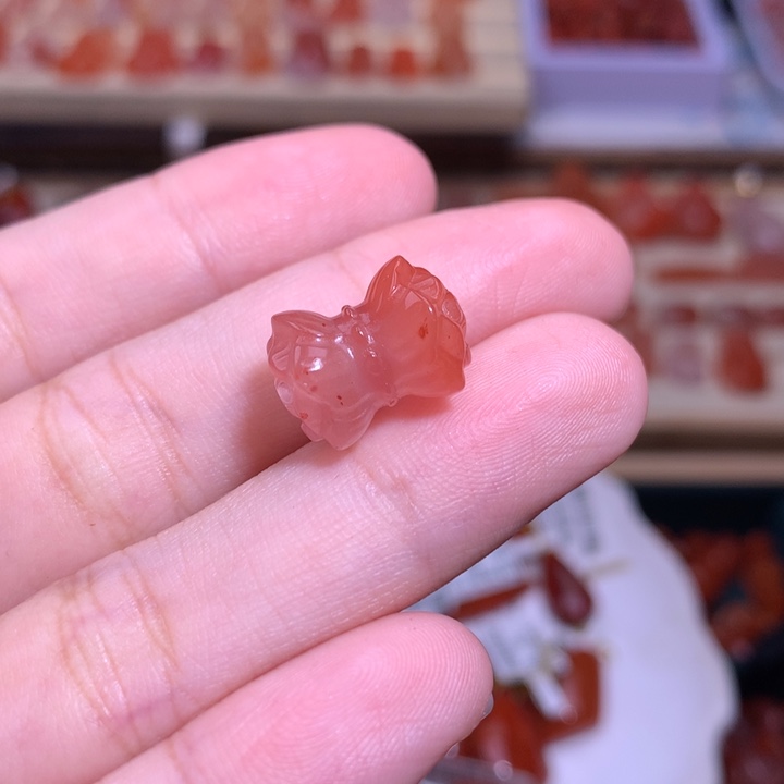 南红玛瑙未镶嵌珠宝半成品并蒂莲