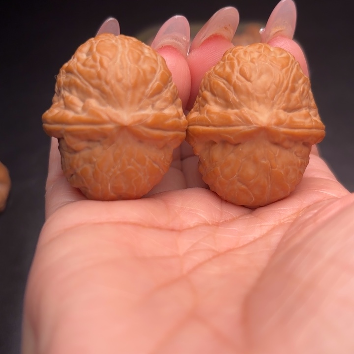 桃核把件39舍利狮子头