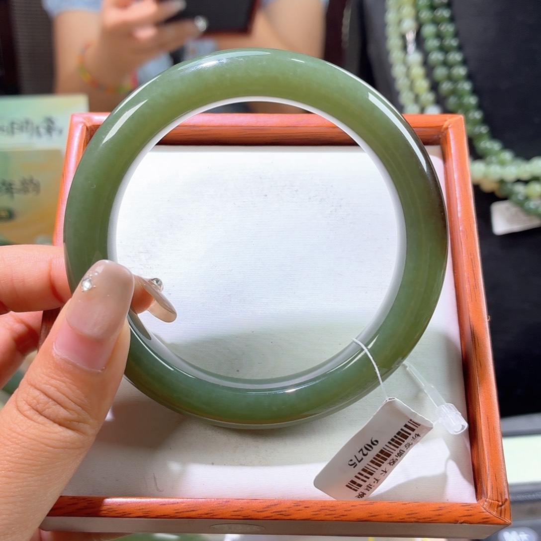 和田玉手镯未镶嵌59.8新疆且末晴带糖38