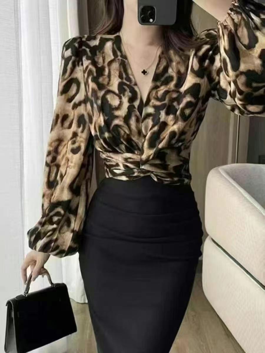 时尚百搭款大爆纹绑带设计上衣