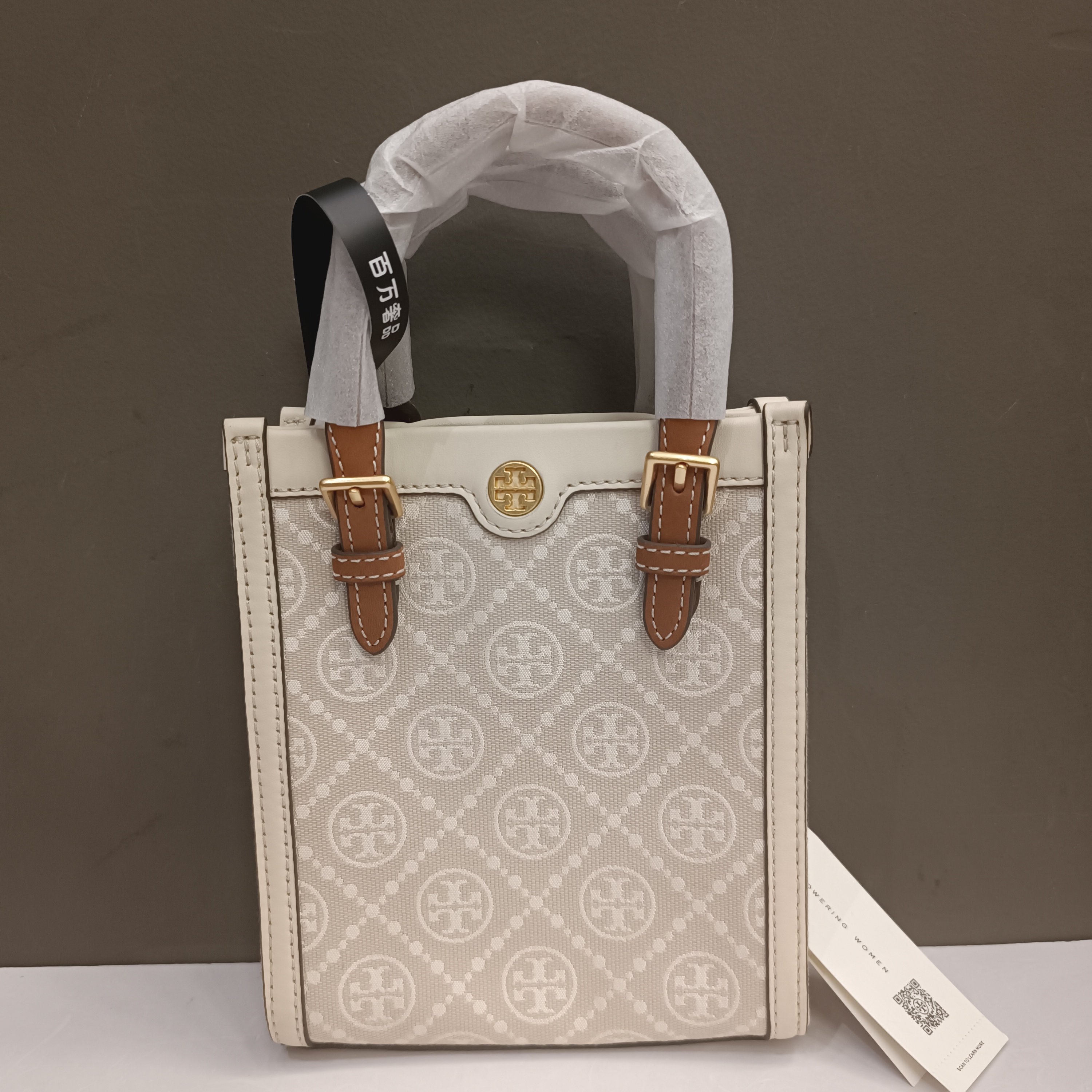 99新 TORY BURCH/汤丽柏琦 奶茶色琴谱手提包  S113  15.5*18.5