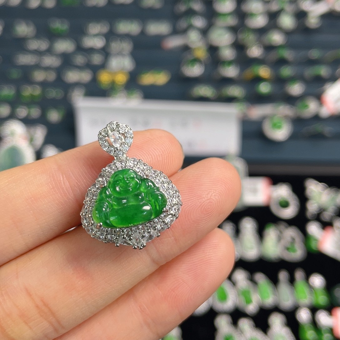 吊坠(赠链)未镶嵌翡翠