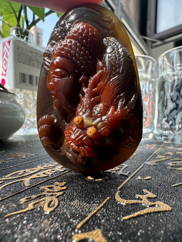 天然玛瑙俏色手工精雕双题材佛魔一念守护龙