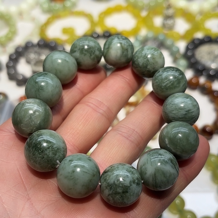 蛇纹石玉未镶嵌岫玉手串18+