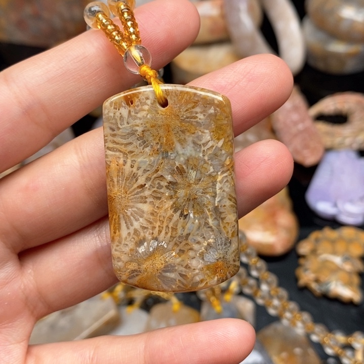 硅化珊瑚（珊瑚玉）手镯未镶嵌