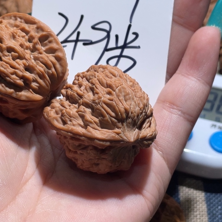 加***带文玩核桃吊坠磨盘