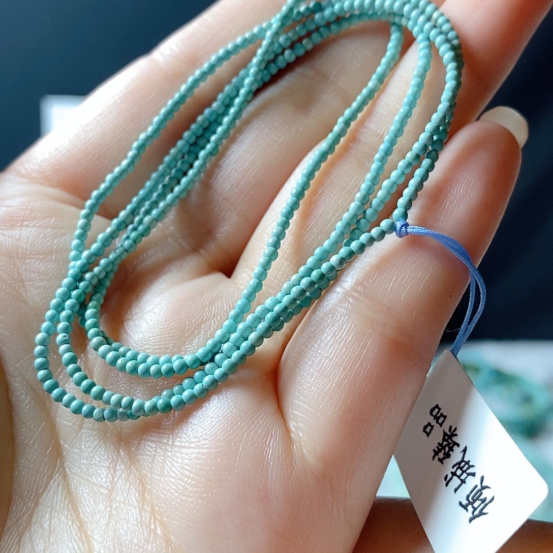 绿松石颈饰未镶嵌