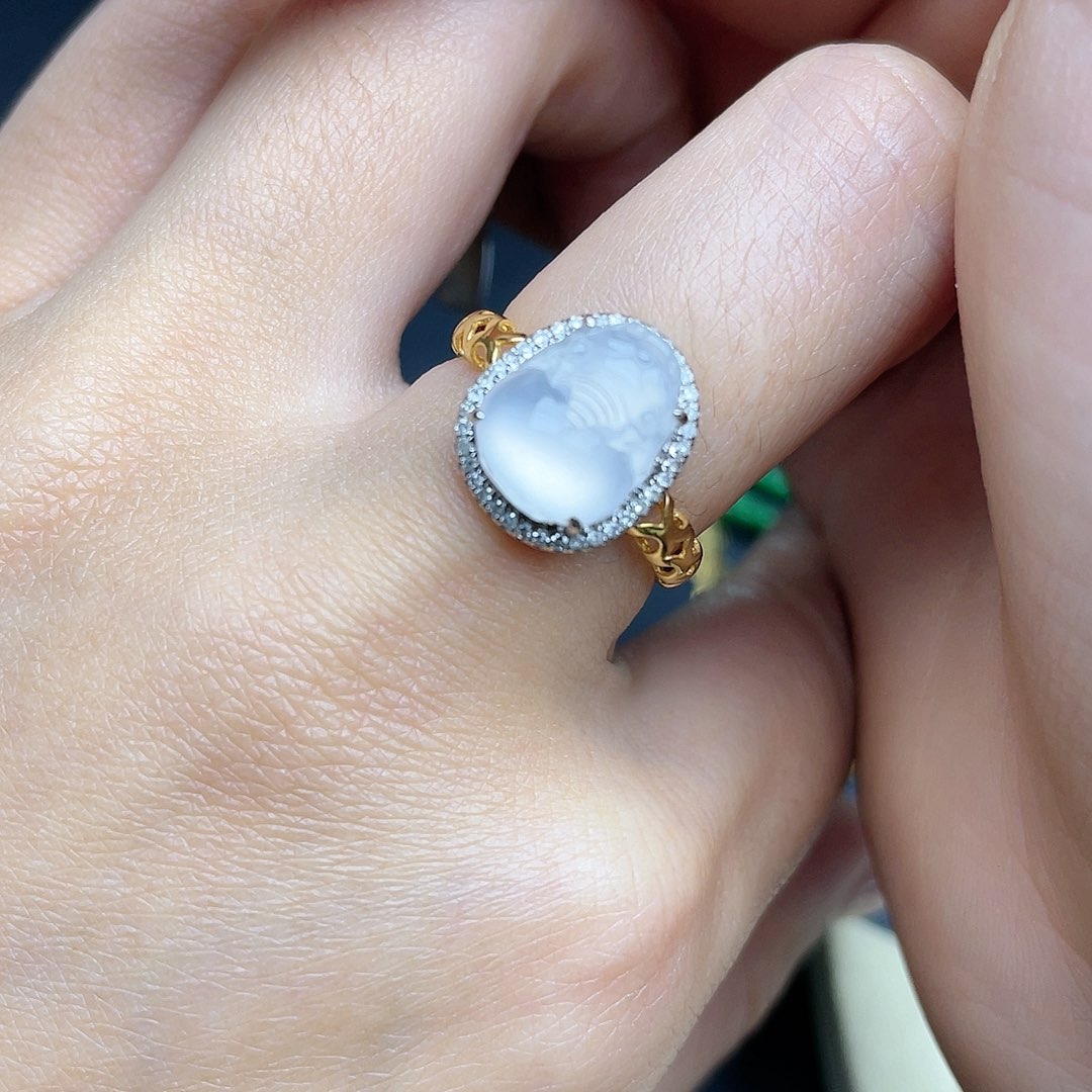 翡翠颈饰18K金镶嵌回流