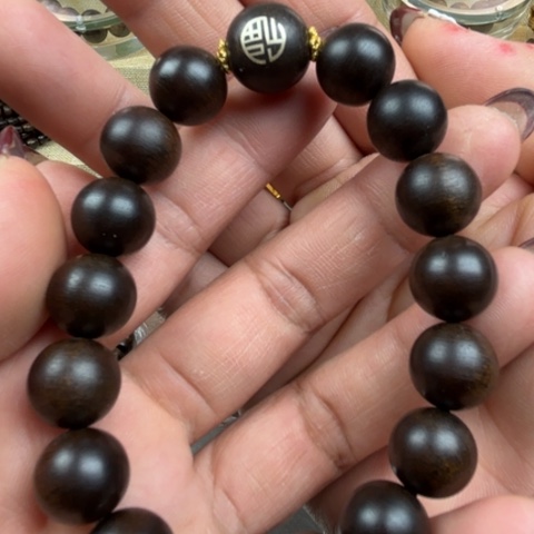 沉香手串白棋雷击树心油老料