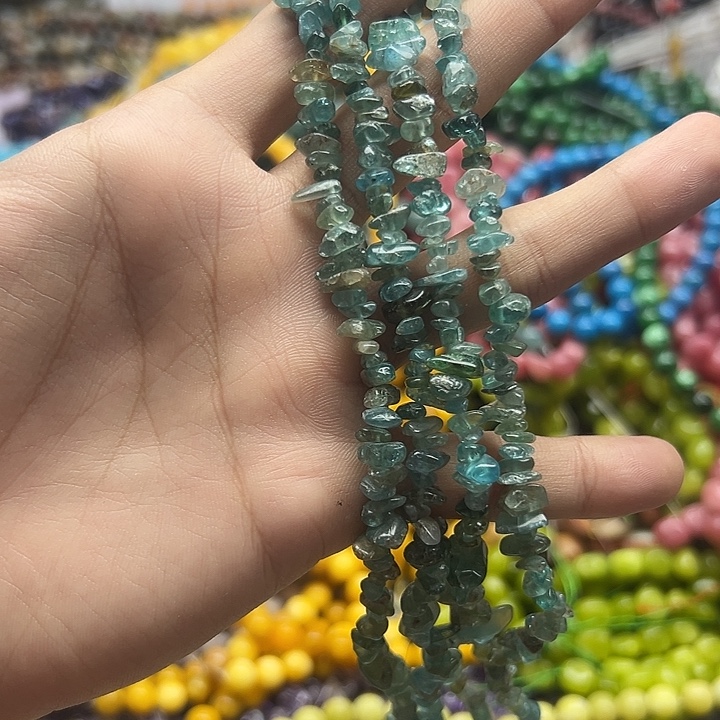 玛瑙/玉髓未镶嵌珠宝半成品一条天然蓝磷灰碎石