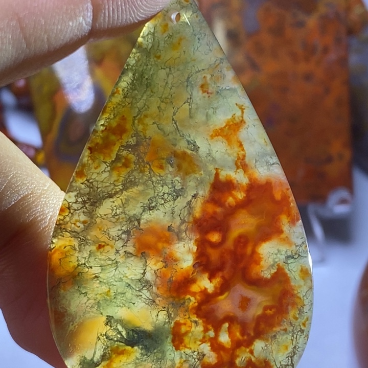 玛瑙/玉髓颈饰未镶嵌