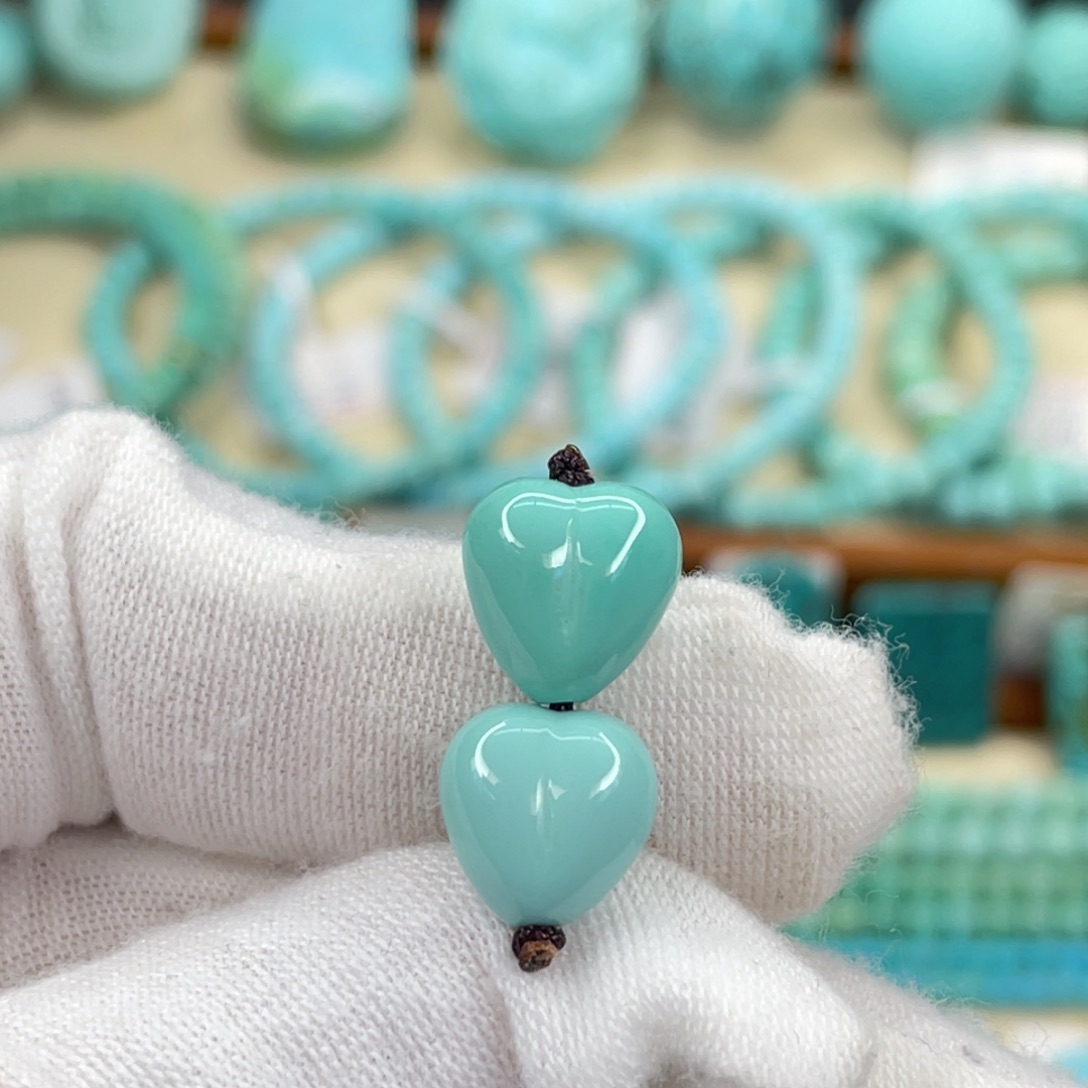 绿松石未镶嵌挂件