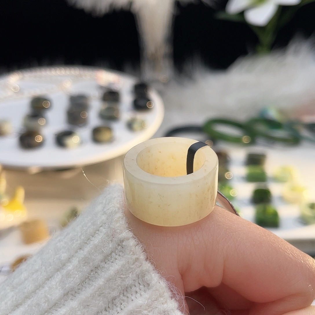 和田玉未镶嵌戒指k43 冰透桂花糖直切16.8