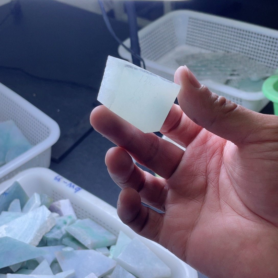 定制翡翠未镶嵌翡翠