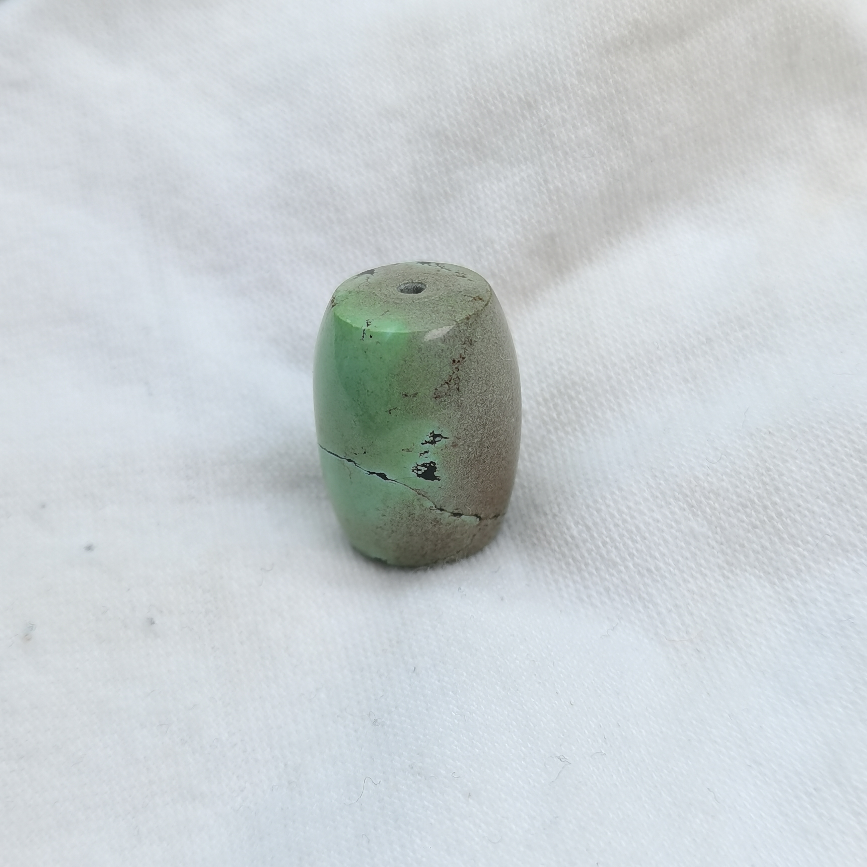 原矿高瓷特色绿松石紫色飘绿桶珠 直径13长17.6MM 重5.47g