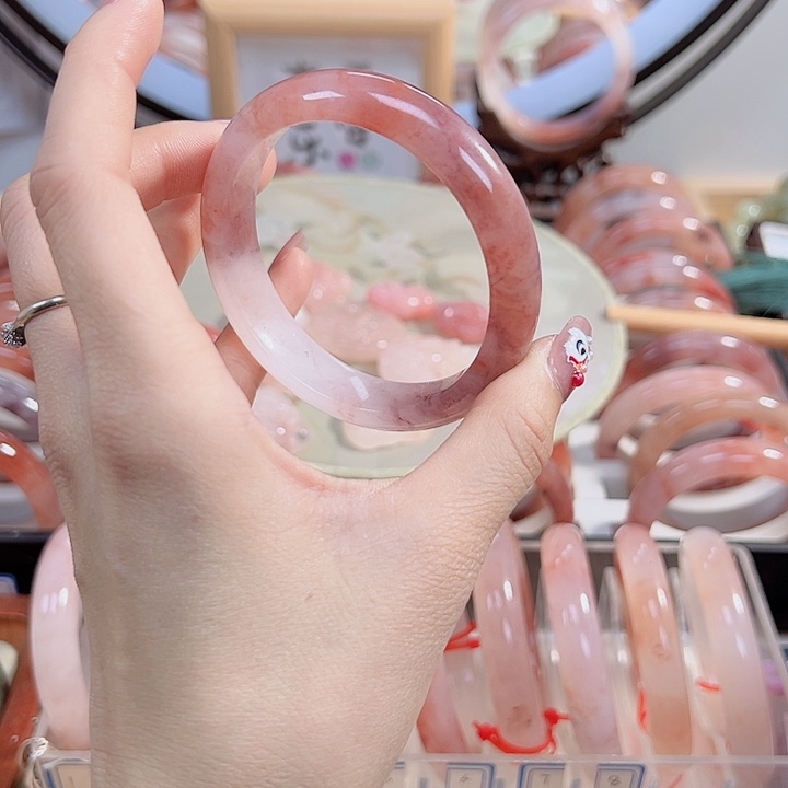 石英质玉手镯未镶嵌开**蘼