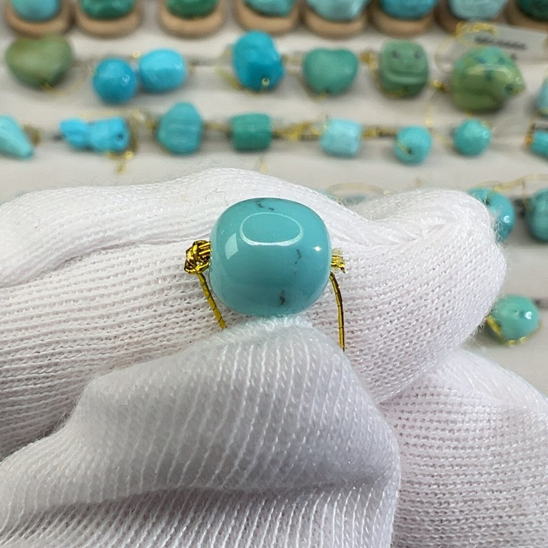 绿松石配饰未镶嵌