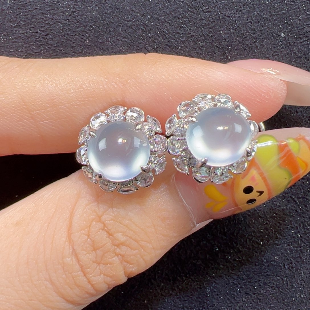 翡翠18K金镶嵌耳饰蛋面