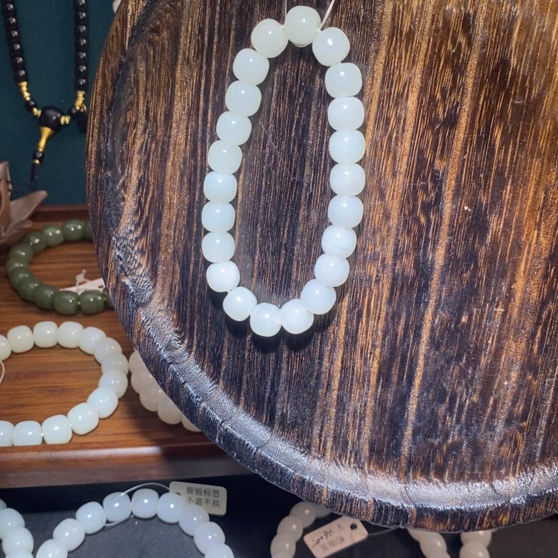 未镶嵌和田玉手链卡10老型微瑕