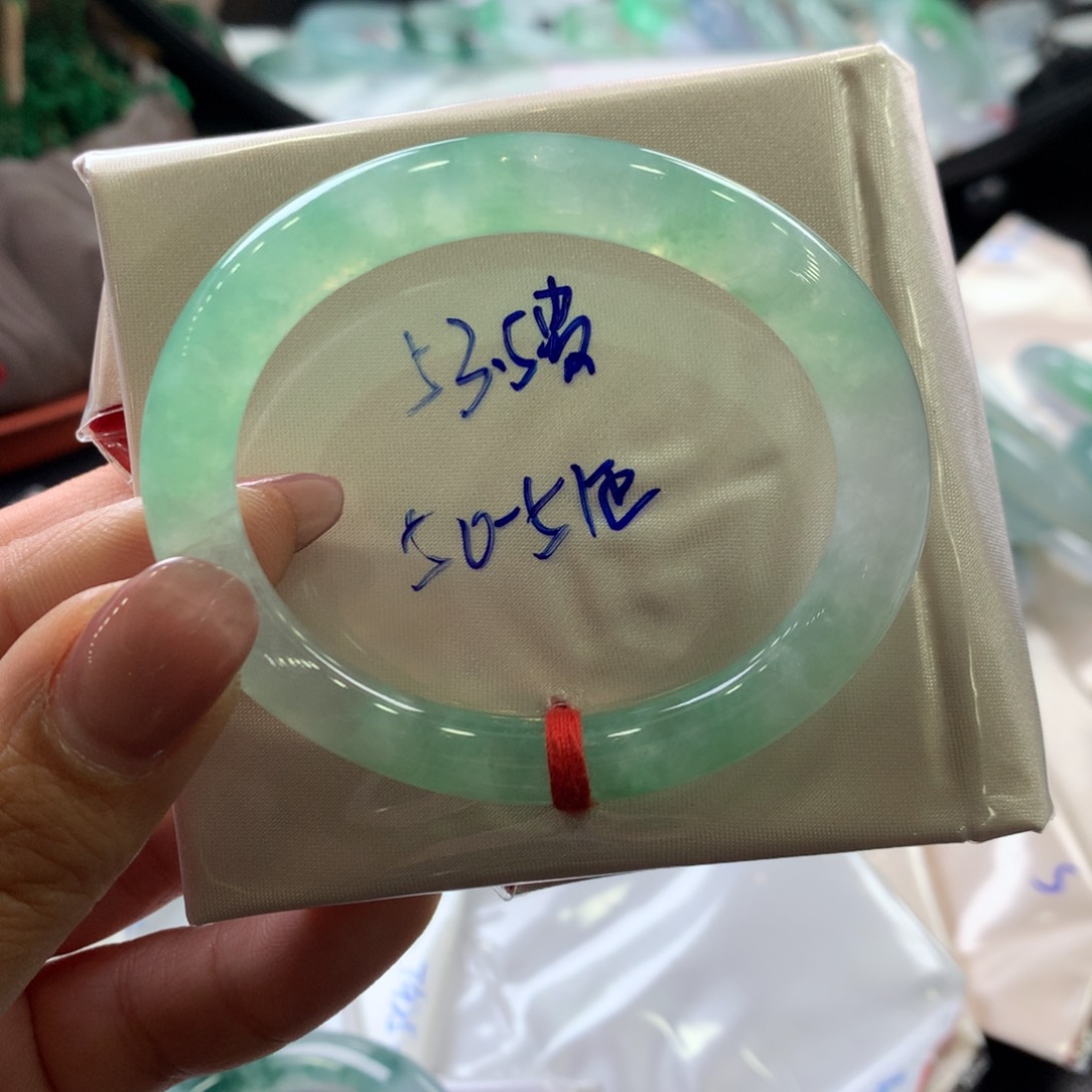 翡翠颈饰未镶嵌❍**❍53.5贵妃