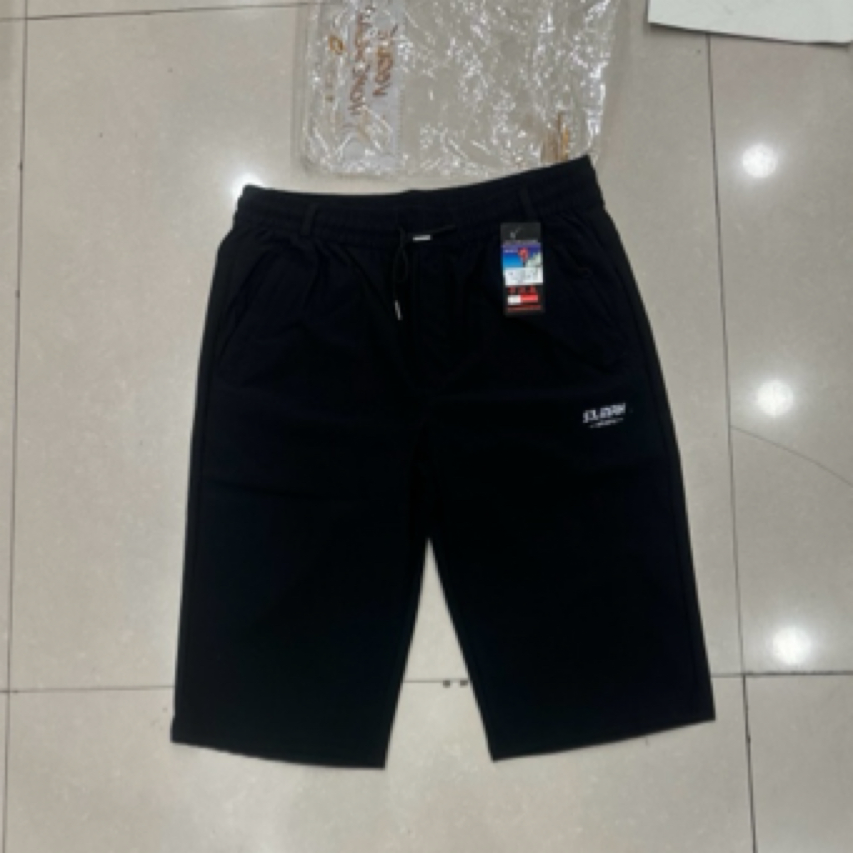 男士夏季直筒宽松休闲运动速干五分短裤