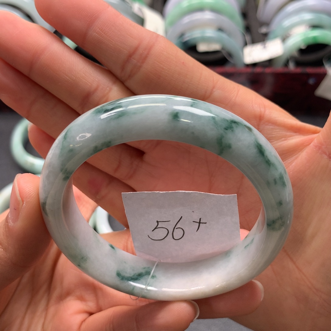 未镶嵌手镯翡翠手镯