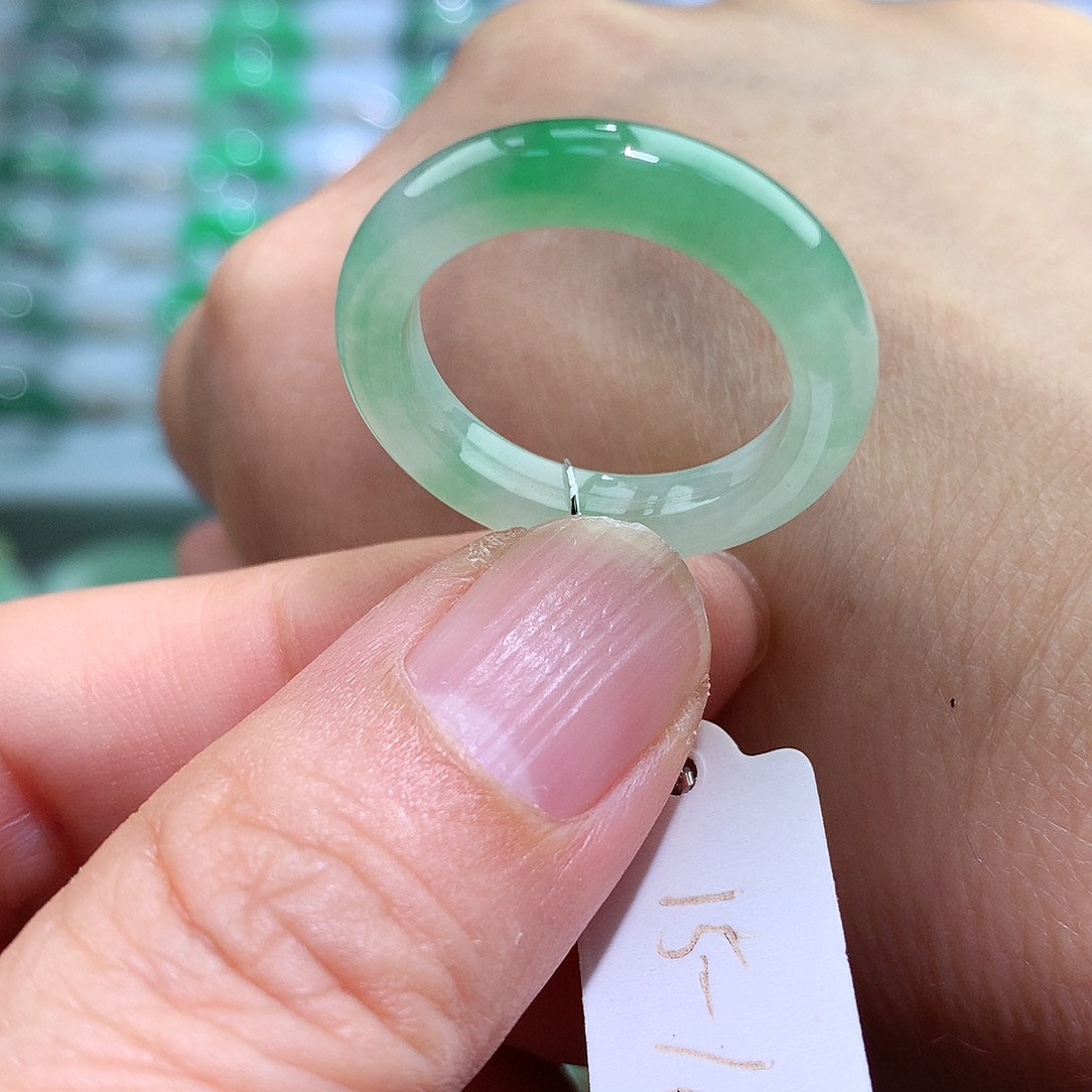 翡翠戒指未镶嵌15-16号