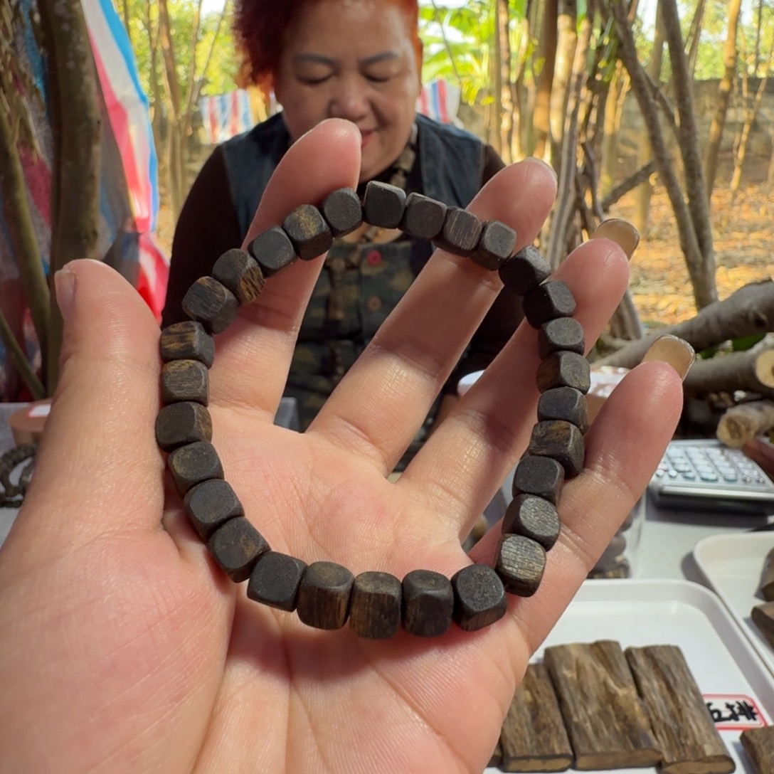 <***愈线香奇楠沉香原木