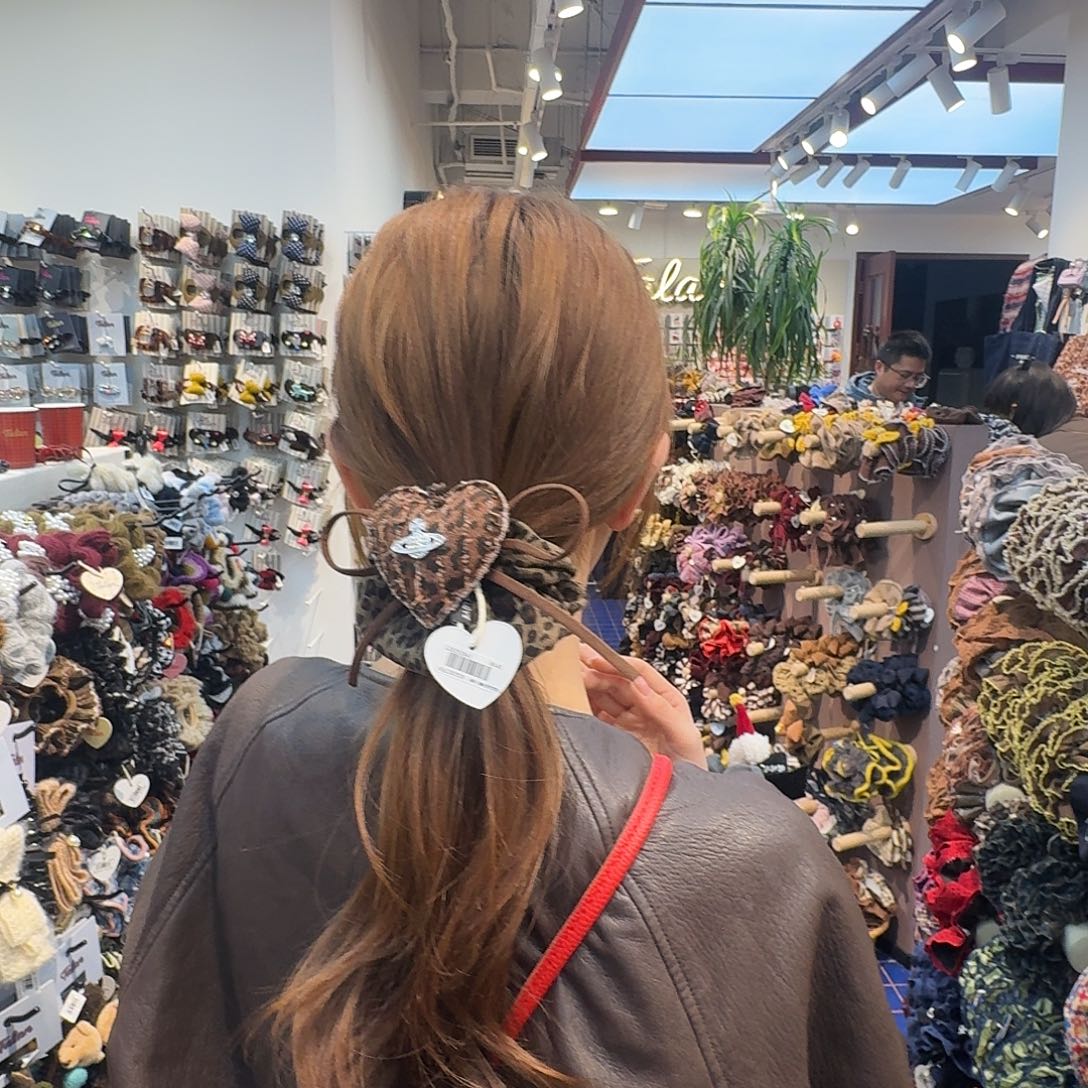 布艺非金属爱心发圈