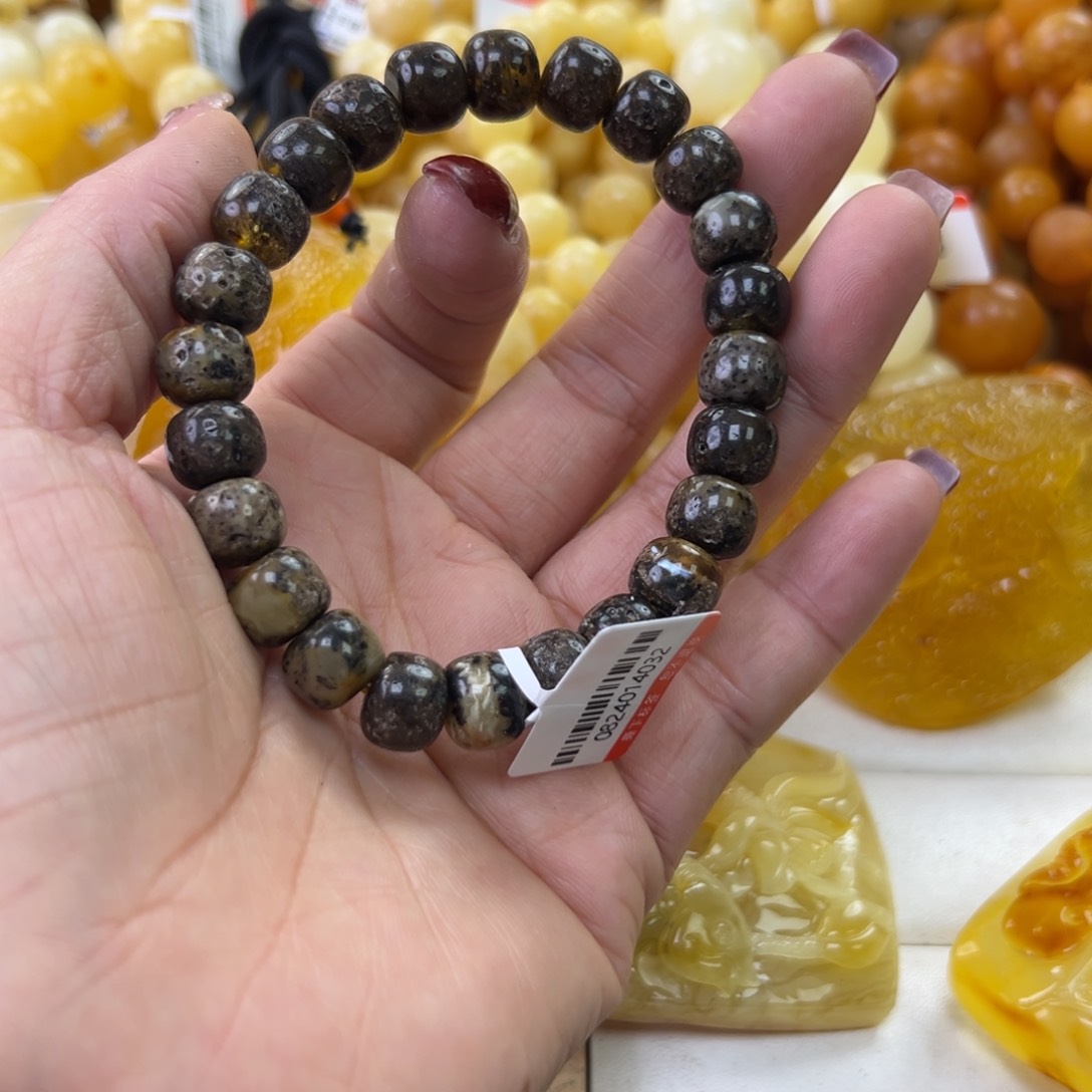 琥珀珠宝奇石未镶嵌