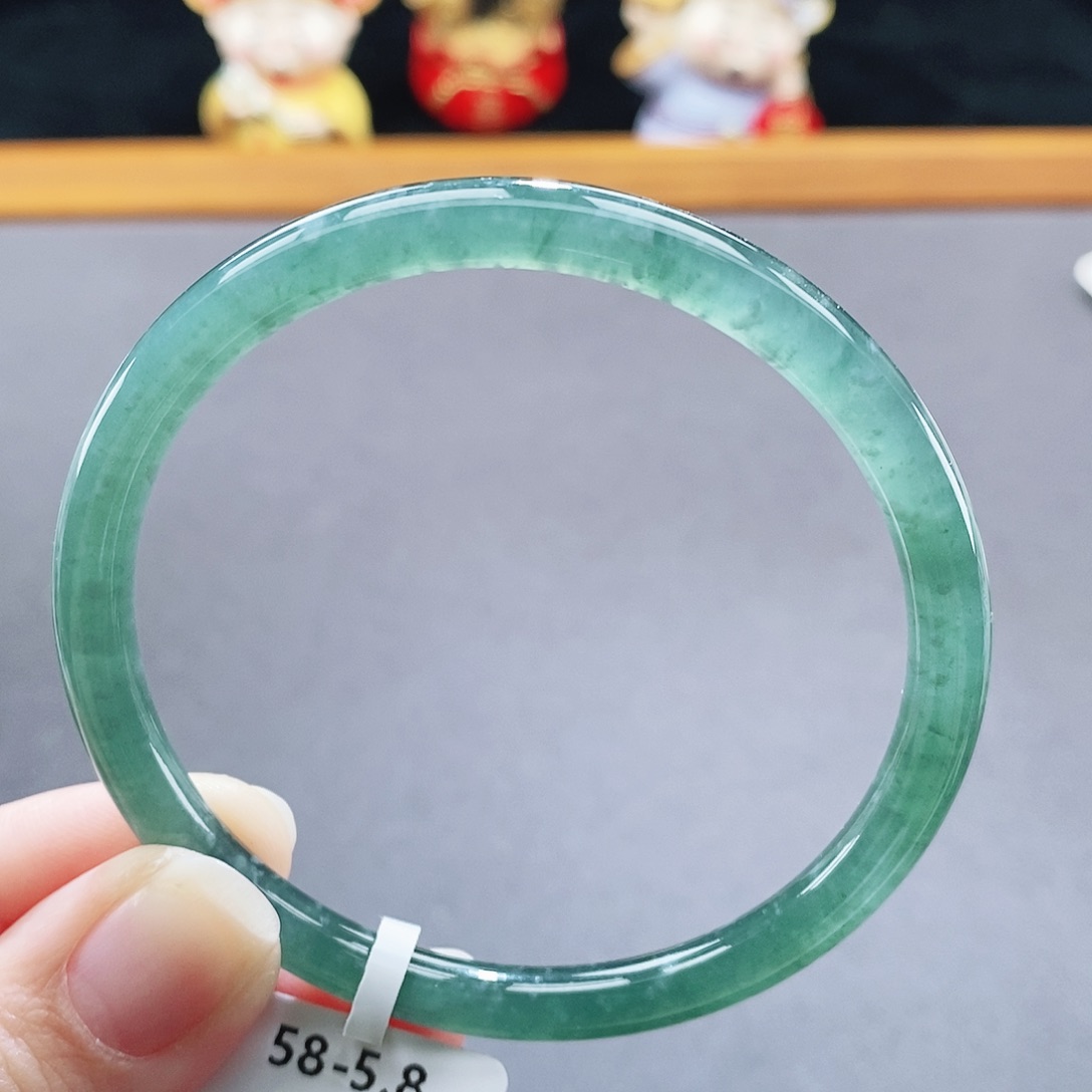 翡翠未镶嵌手镯140