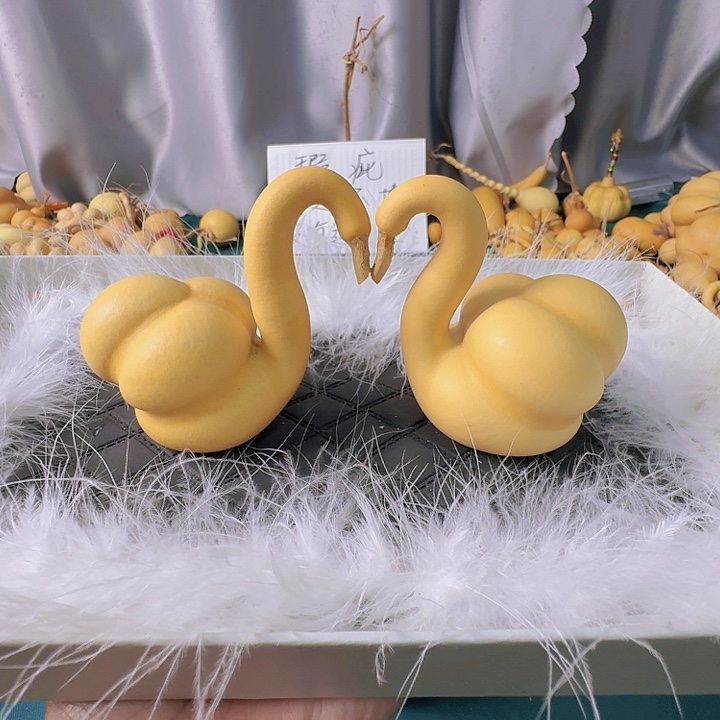 君***】大叶紫檀（黑酸枝木类）