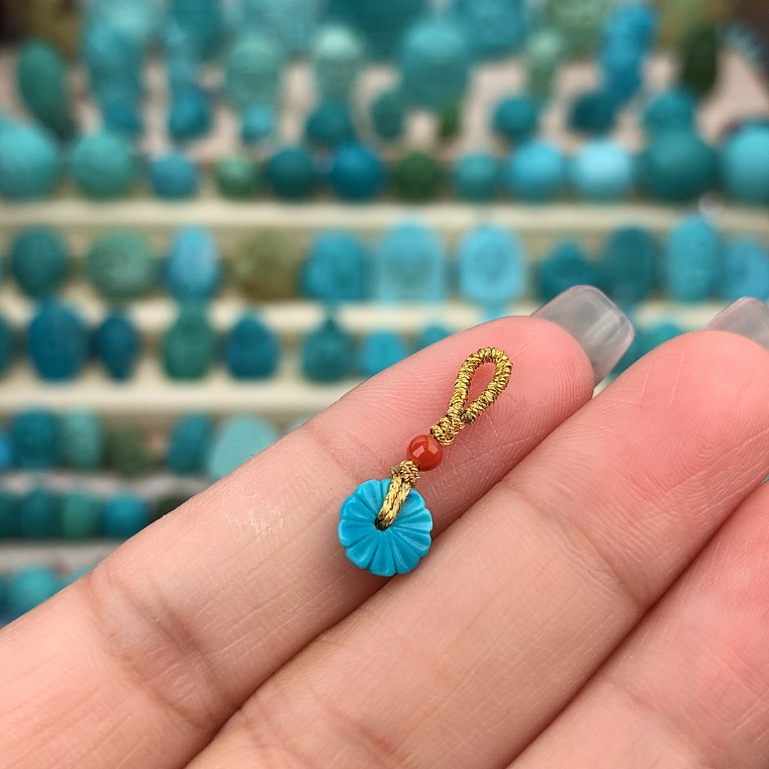 绿松石未镶嵌珠宝奇石