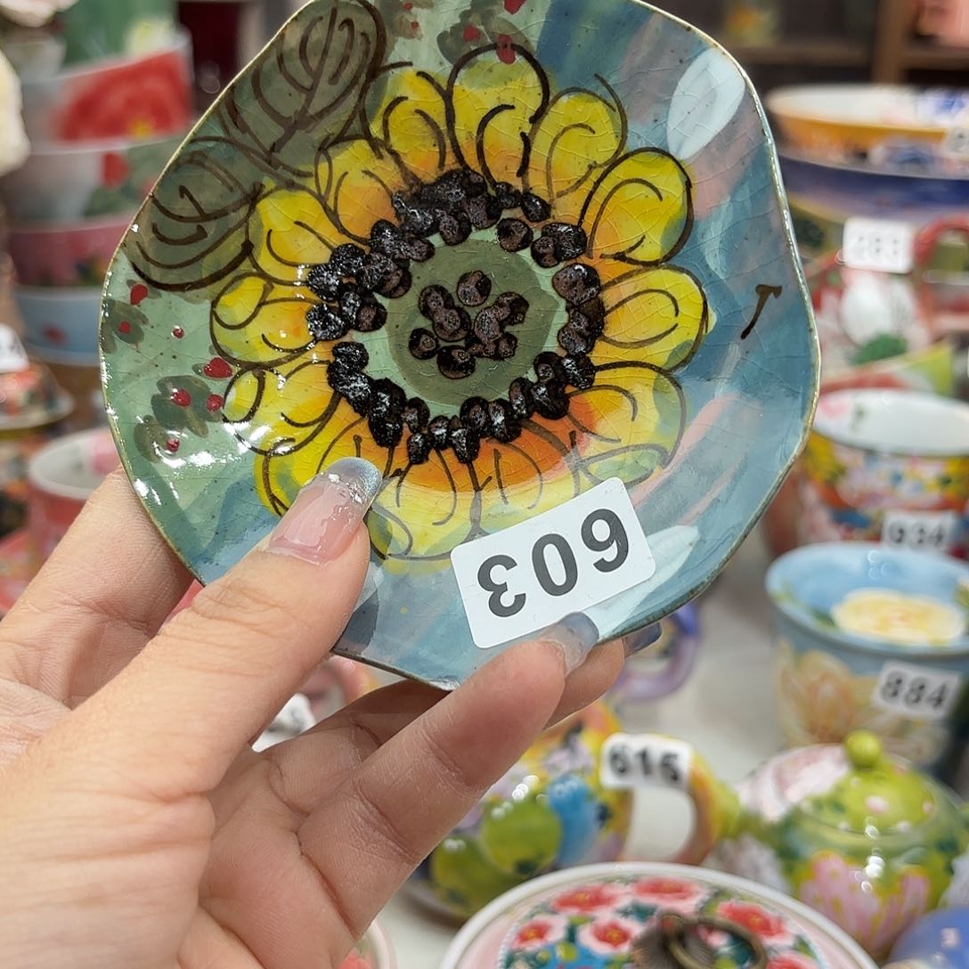 瓷片这就是所谓一群小